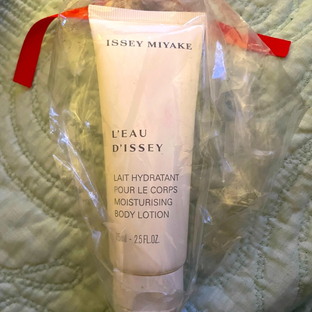 ISSEY MIYAKI BODY LOTION